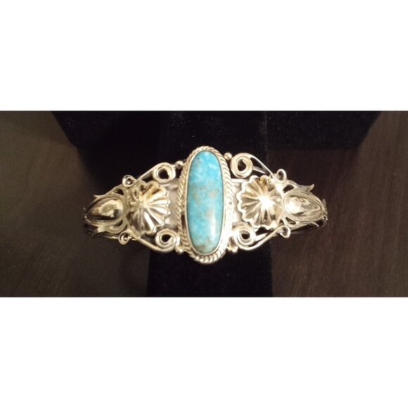Authentic Nataive American Navajo Hand Crafted Turquoise/Silver Cuff Bracelet - Picture 1 of 1